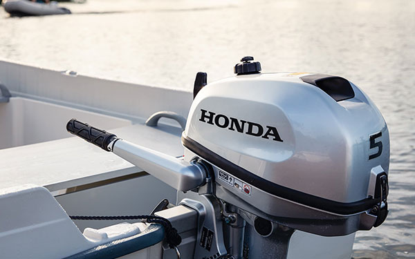Image of How to clean, care for and maintain your outboard
