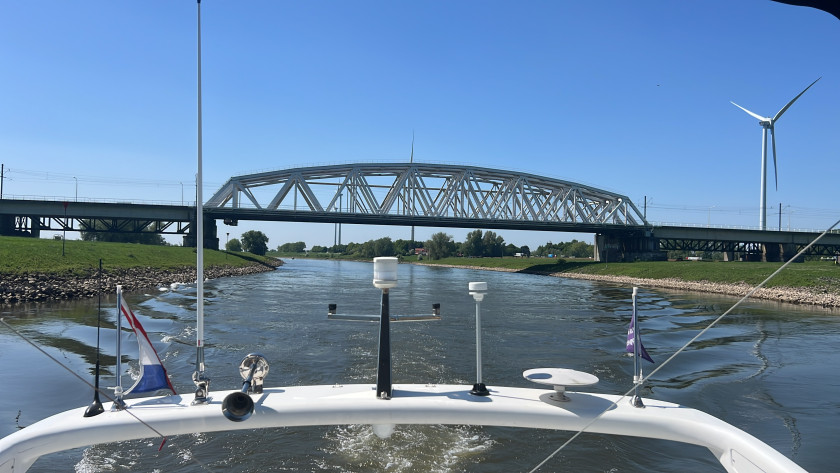 boat-image