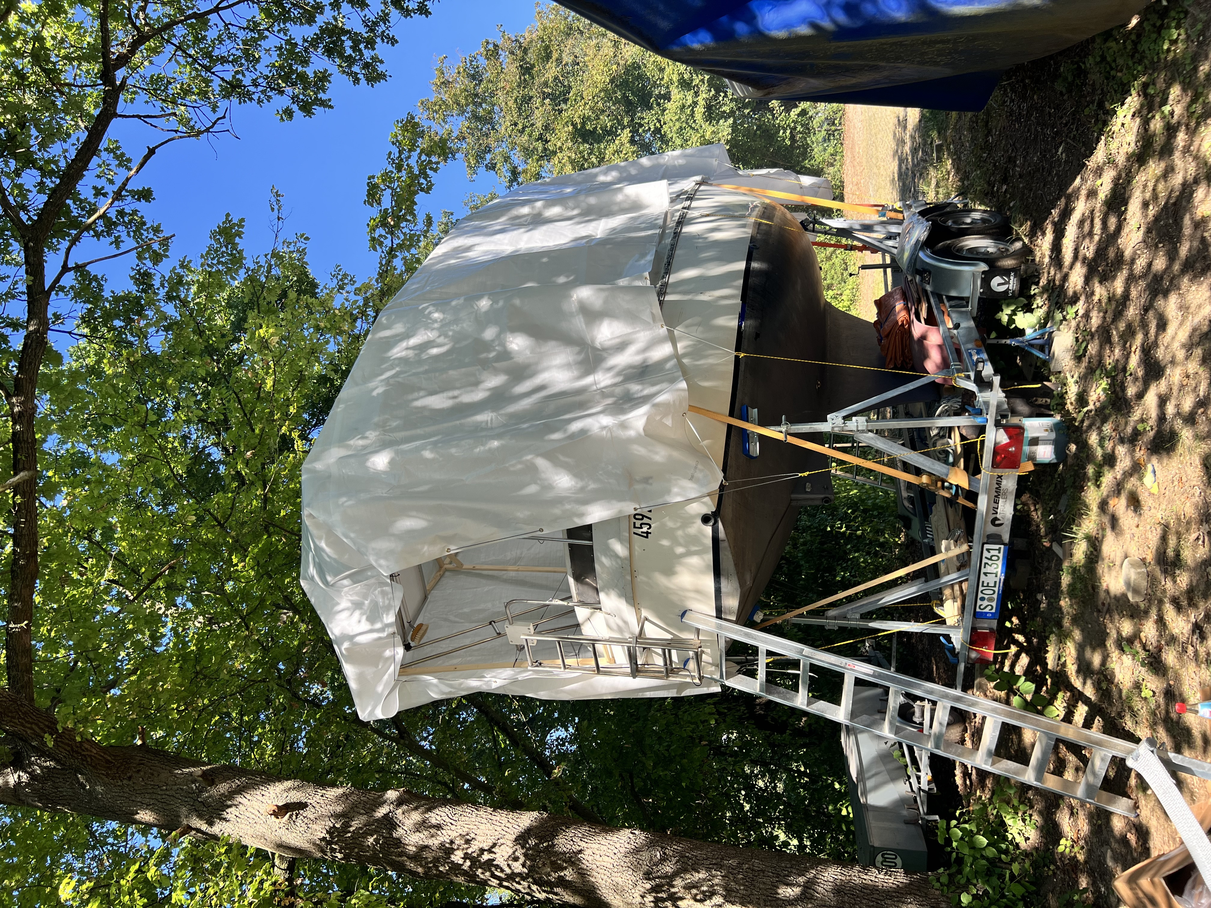 Image 4 of 4
