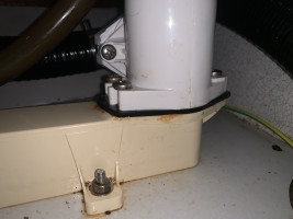 Image 3 of 4